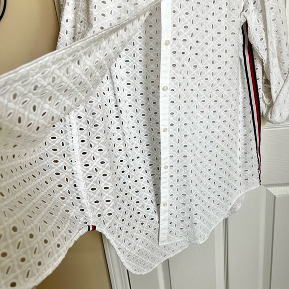Tommy Hilfiger, White Eyelet Long Sleeve Button Front Top/Duster Dress. - Picture 5 of 9